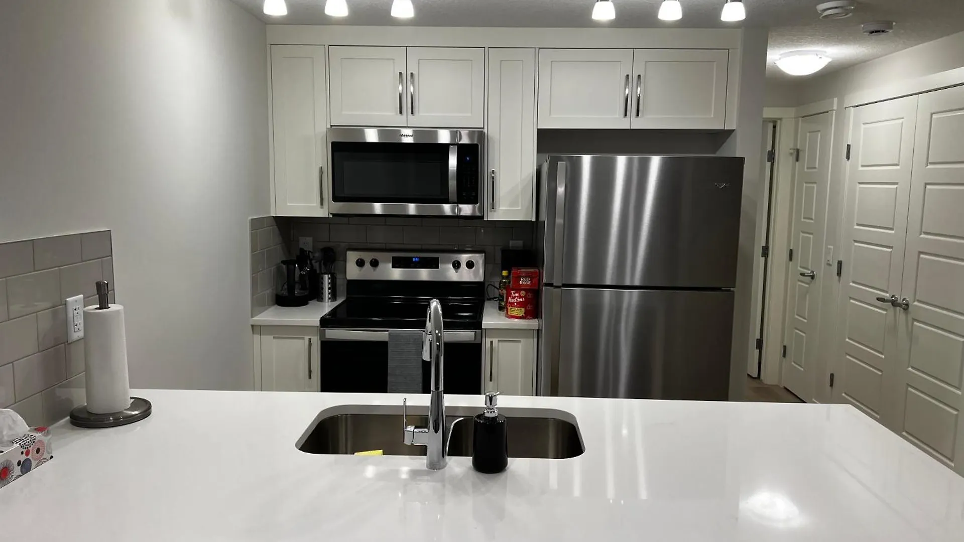 Apartment The Haven - Cozy 1 Bedroom Suite In Seton Se Calgary Canada