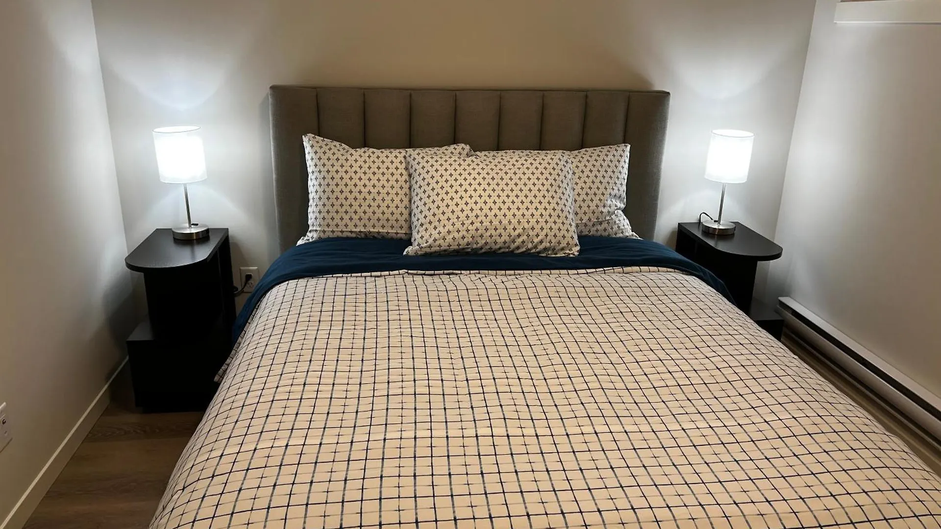 The Haven - Cozy 1 Bedroom Suite In Seton Se Calgary 0*,  Canada